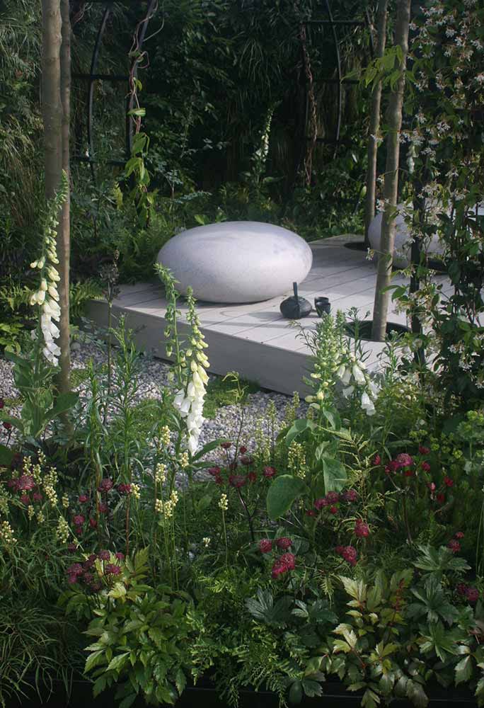 Space Within - an award winning RHS Chatsworth Show Garden. Rae Wilkinson Garden and Landscape Design Surrey, Sussex, Hampshire, London, South-East England